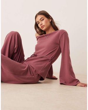 ASOS Top Color Jengibre Silvestre De Manga Larga Con Hombro Descubierto Y Detalle De Lazada De (Parte De Un Conjunto)-Rojo