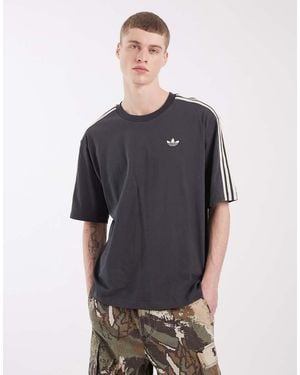 adidas Originals Three Stripe T-shirt - Grey