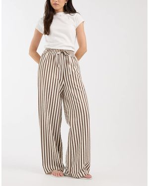 New Look Wide Leg Stripe Trousers - Brown