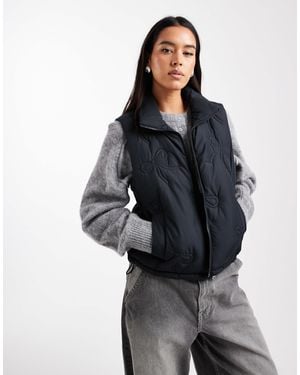 Hollister Nylon Puffer Gilet With Bow Pattern - Grey