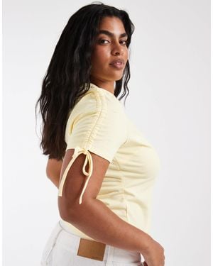 Pieces Plus Pieces Curve Ruched Shoulder T-shirt - Brown