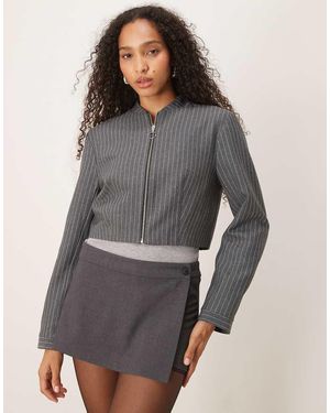 ASOS Blazer Sartoriale Corto Con Zip Gessato - Grigio