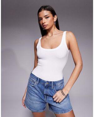 GOOD AMERICAN Scoop Neck Rib Tank Bodysuit - White