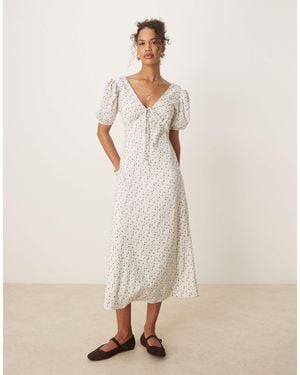 Glamorous V Neck Tie Front Maxi Dress - Natural
