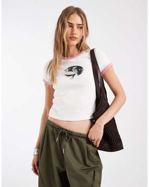 Levi's Camiseta Baby Ringer Con Estampado Gráfico En - Blanco
