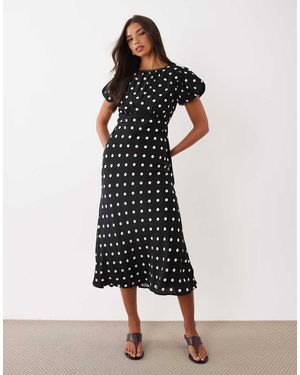 Nobody's Child Vestido Midi Al Bies Con Mangas Abullonadas Y Lunares Negros