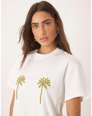 Never Fully Dressed Embroidered Palm Boob T-shirt - White