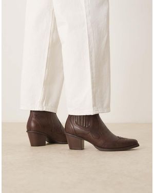ASOS Botines Chelsea Marrones De Estilo Wéstern Con Tacones Cubanos De - Neutro