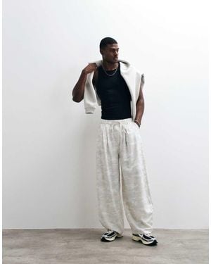 Collusion Xl baggy Linen Look Cargo - White