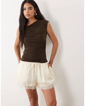 Kaiia Exclusive Elasticated Waist Lace Trim Satin Shorts - Purple