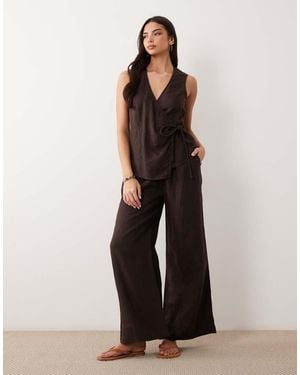 ASOS Mono Largo Chocolate Cruzado De 100% Lino - Marrón
