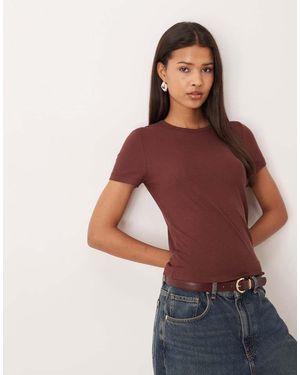 Aware Ribbed T-shirt - Red