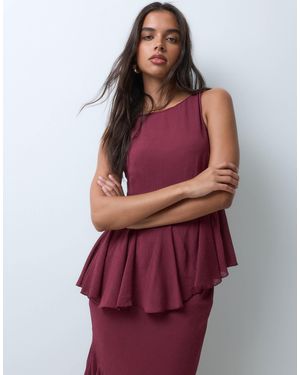 ASOS Maxikleid mit u-boot-ausschnitt, godet-einsatz, asymmetrischem oberteil und saum - Rot