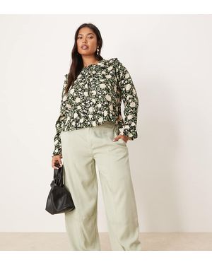 ASOS Asos Design Curve Soft Barrel Leg Trousers With Seam Detail - Green