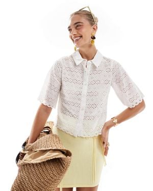 Brave Soul Chemise manches courtes avec détails en dentelle - Neutre
