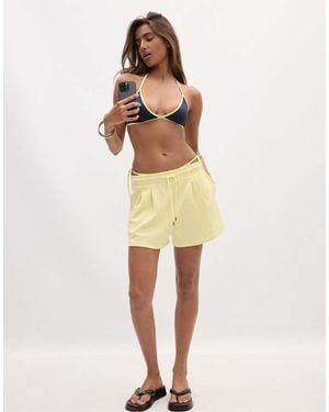 Stradivarius Soft-touch Shorts With Darts - Natural