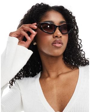 Monki Cat Eye Sunglasses - Black