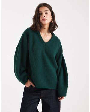 ASOS Structured Fluffy V Neck Banana Sleeve Sweater - Green