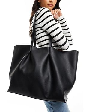 Stradivarius – tragetasche aus pu - Schwarz