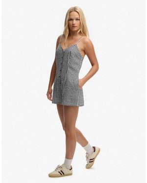 Superdry – camisole-playsuit mit vichy-karos - Weiß