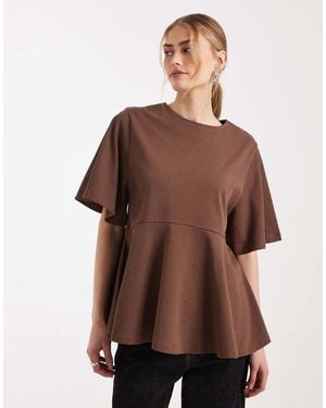 ASOS Oversized T-shirt With exaggerated Sleeve And Peplum Hem - Brown