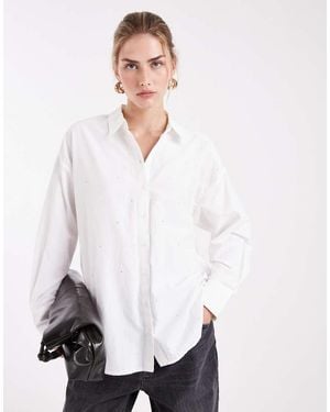Vero Moda Camicia Fresca Oversize Con Decorazioni - Bianco