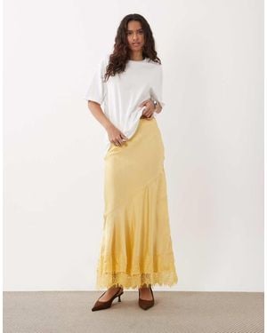 ASOS Maxirok Met Kanten Zoom En Fishtail - Naturel