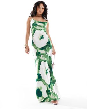 Object Robe nuisette longue en satin avec dos échancré et croisé - à imprimé fleurs abstrait - Vert