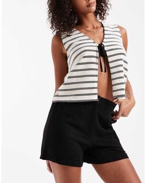 ASOS Relaxed Dad Shorts With Linen - White