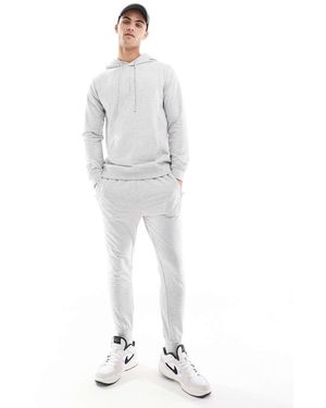 HERA Focus Tapered Sweatpant - White