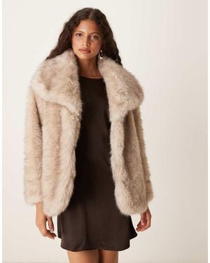 Pretty Lavish Faux Fur Coat - Natural