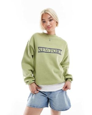 Daisy Street Oversized Graphic Sweatshirt - Green