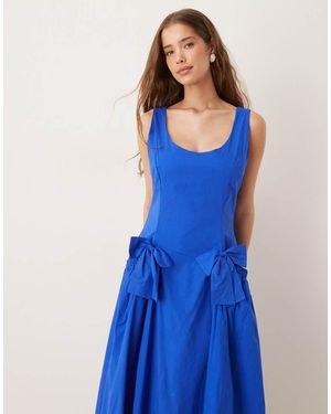 Sister Jane Vestido Semilargo Azul Con Cintura Baja Y Lazos Dream De