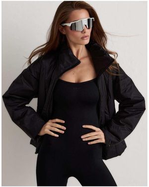 Aim'n Chaqueta Negra Con Cuello Alto Moldeadora - Negro