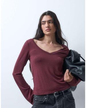 Monki Top De Manga Larga, Cuello De Pico Y Tacto Suave, Parte De Un Conjunto, En-Rojo - Morado
