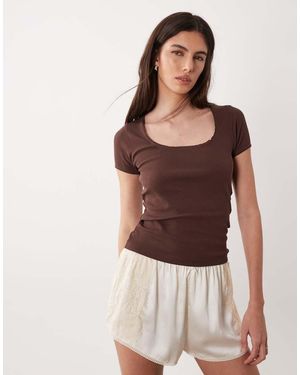 Jdy Scoop Neck T-shirt - Brown