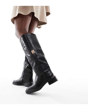 SEQWL Wide Fit Botas De Montar Negras Con Diseño Elegante Y Detalle De Hebilla Twix De - Negro
