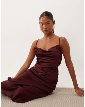 New Look Satin-kleid mit wasserfallausschnitt - Rot