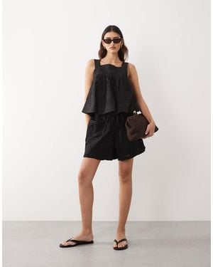 ARRANGE Cutwork Floral Embroidered Shorts - Black