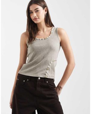 Daisy Street Scoop Neck Vest Top With Button Detailing - White