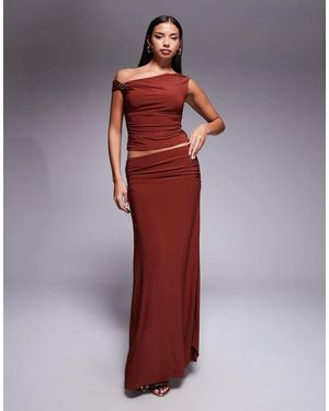 Forever New Falda Larga Color Óxido Ceñida De (Parte De Un Conjunto) - Rojo