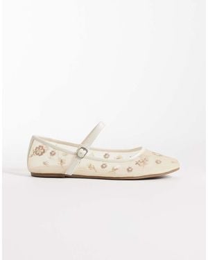 Glamorous Embroidered Mesh Ballet Flats - White