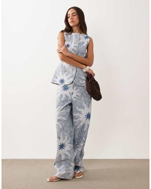 Never Fully Dressed Conjunto De Pantalón De Sarga Vaquera Ellie Con Estampado Soleil-Marrón - Azul