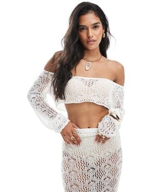 Miss Selfridge Beach Crochet Long Sleeve Super Crop Top - White