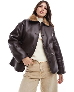 Pull&Bear Faux Leather Coat With Contrast Shearling Collar - Brown