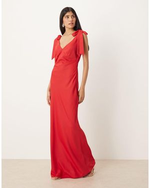 Pretty Lavish Piper Bow Shoulder Maxi Dress - Red