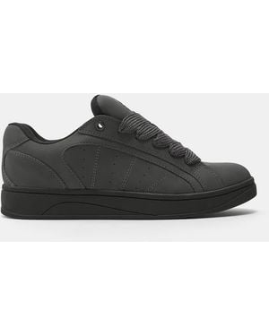 Pull&Bear Stwd Chunky Sole Skate Trainers - Black