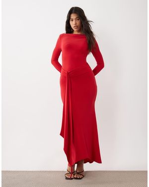 DASKA Vestido Largo Entallado Con Detalle De Drapeado En La Cintura En - Rojo