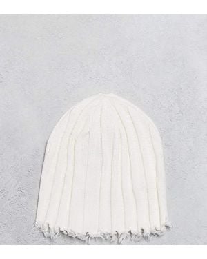 Collusion Unisex Cable Knit Raw Hem Beanie - White