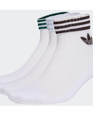 adidas Originals Pack De 3 Pares De Calcetines Tobilleros Blanco Aurora Y Marrón Café Con 3 Rayas
